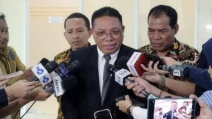 Inosentius Samsul, Dari DPR Menuju Kursi Hakim MK