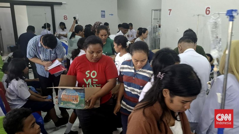 Ratusan Siswa Banggai Diduga Keracunan Massal
