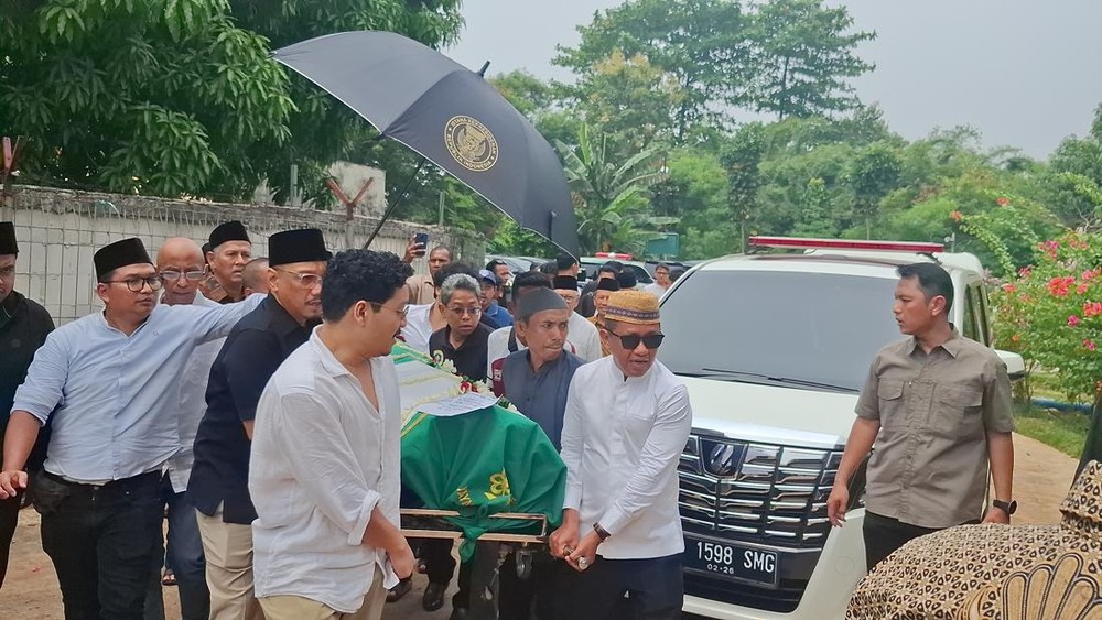 Ekonom Arif Budimanta: Pemakaman Dihadiri Tokoh Nasional