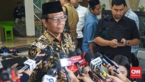 Cucu Mahfud MD Jadi Korban Program Makan Gratis
