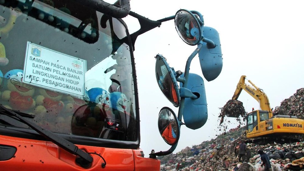 Jakarta Bebas Sampah Besar, DLH Siap Angkut Gratis!