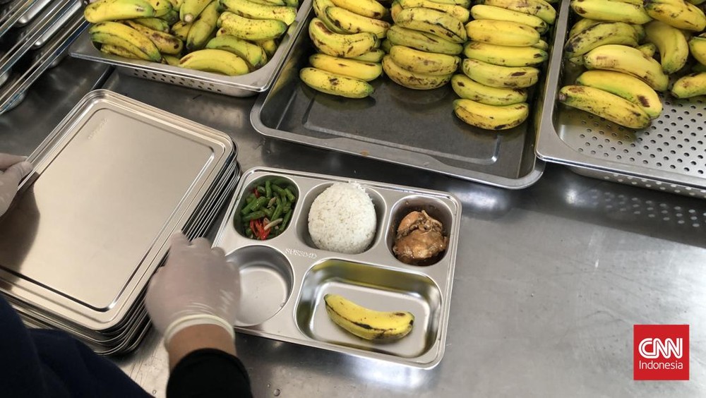 Ayam Goreng Busuk Gegerkan SMPN 3 Medan